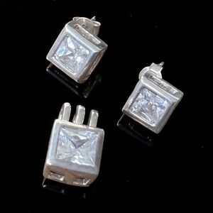 Elegant Sterling  Silver Stud Earrings and Pendant Set
